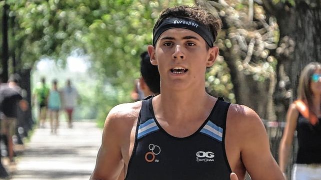 El santafesino Tadeo Baruffato se quedó con la prueba de los varones del Triatlón Combate de San Lorenzo.