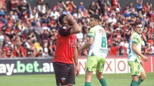 Colón está urgido de reforzar el ataque, ya que tan solo pudo mantener a Ramón Ábila, pero se fueron el Pulga Rodríguez, Bernardi y Sandoval.