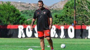Cristian Fabbiani dirigió su primer entrenamiento en Newells