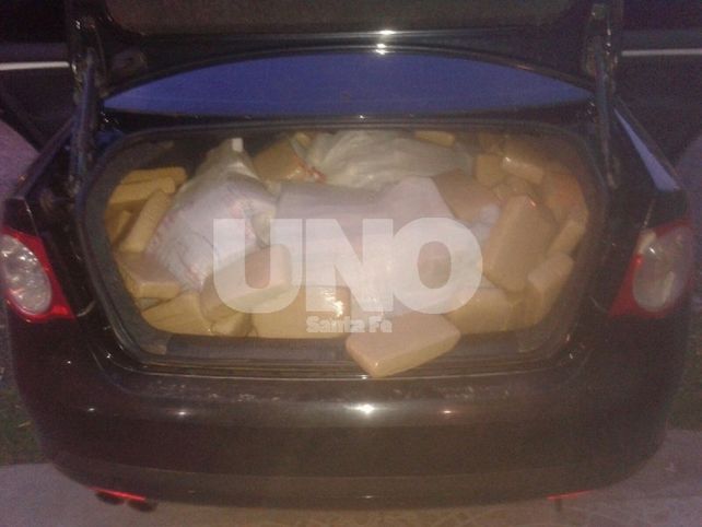 En 2016. El VW Vento en que circulaba el narcopolicía de 29 años oriundo del Chaco.&nbsp;