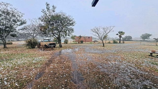 Helvecia sufrió una fuerte caída de granizo.&nbsp;