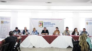 Máximo se reunió con la dirigencia del peronismo de Buenos Aires.