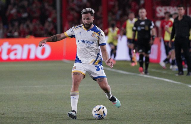 Elordi llegó proveniente de Racing y nunca pudo ganarse un lugar en el equipo. Jugó pocos partidos como titular.