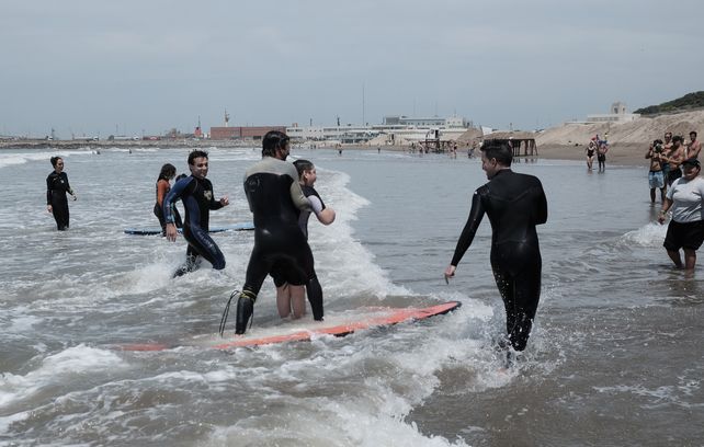 Las 18 fotos del primer Campeonato Sudamericano de surf adaptado