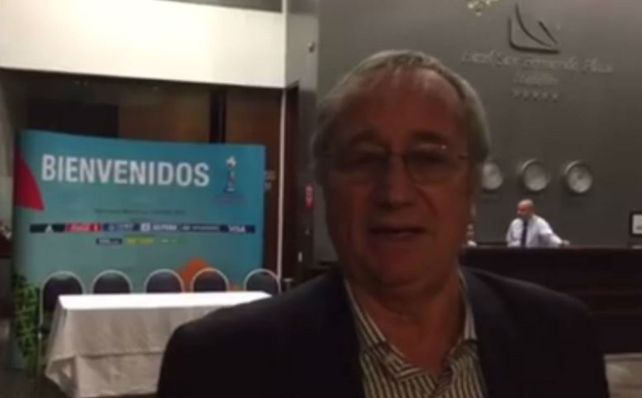 Broglia contó anécdotas del viaje y la apuesta que tiene con Musto si Central gana en Colombia