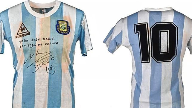 La camiseta que usó Diego Maradona en la final del Mundial 86 volverá a manos argentinas. 