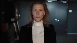 Cate Blanchett interpreta a Lydia Tár, la ficticia primera directora de la Orquesta Filarmónica de Berlín. Por este trabajo está nominada al Oscar, al Bafta y obtuvo el Globo de Oro.