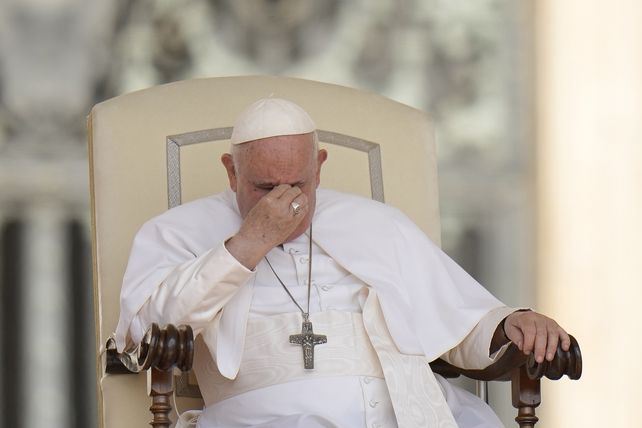El año próximo, Bergoglio viajaría a Argentina y Chile. 
