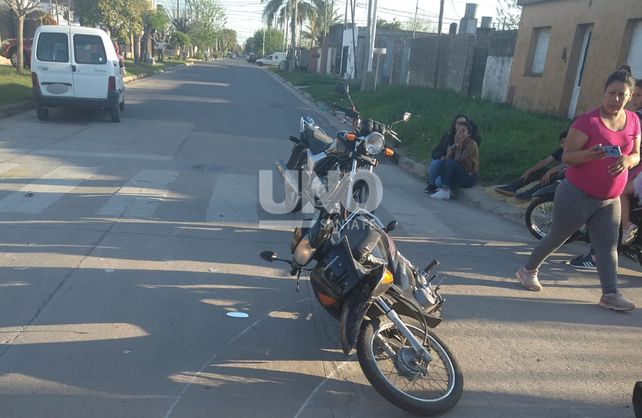 Un bebé falleció en un siniestro vial en barrio Guadalupe Oeste. Iba a bordo de una moto con su madre y tía.&nbsp;