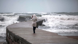 Fuerte sudestada impacta en Mar del Plata