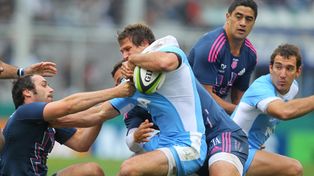 Los Pumas llegan a Santa Fe y les regalan una sonrisa a los chicos