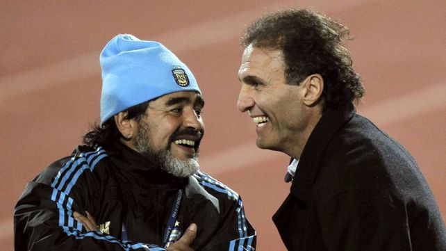 Ruggeri y su broma a Diego: Que no empiece a llamar gente, mirá que centrales ya tenés