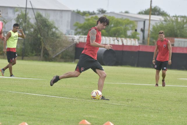 Newells: la dirigencia tiene que definir la situación de varios jugadores
