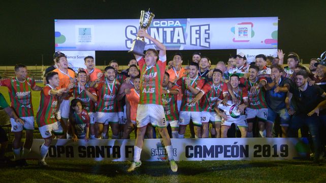 El Charrúa no pudo: Sportivo Las Parejas ganó la Copa Santa Fe