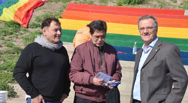 Pintan la Escalera de la Diversidad en el Parque Urquiza