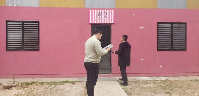 La balacera contra el negocio de indumentaria ocurrió el martes a la noche