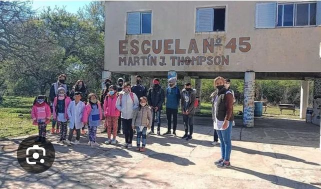 El último viaje de la maestra de la isla La Invernada