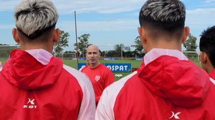 Unión presentó a Sebastián Méndez como nuevo DT.