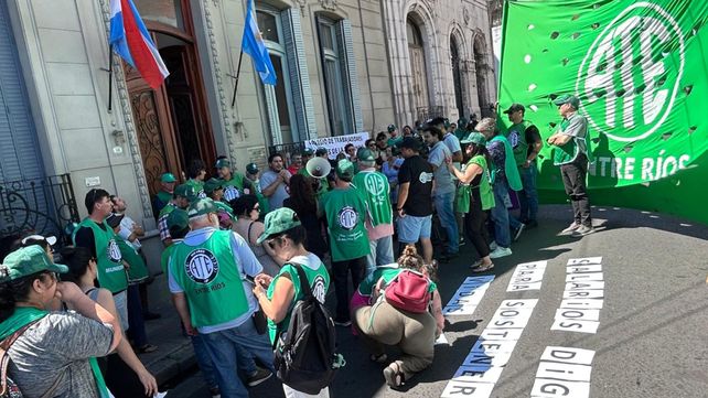 Desde ATE Entre Ríos solicitaron a Rogelio Frigerio una respuesta ante la crítica situación de las y los trabajadores a los que no&nbsp; les renovaron los contratos