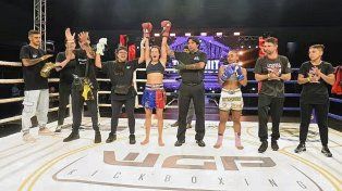 Giuliana Cosnard, campeona en el circuito profesional de kickboxing más importante de América Latina.