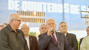 Lifschitz participó del  aniversario de la Sociedad de Quinteros