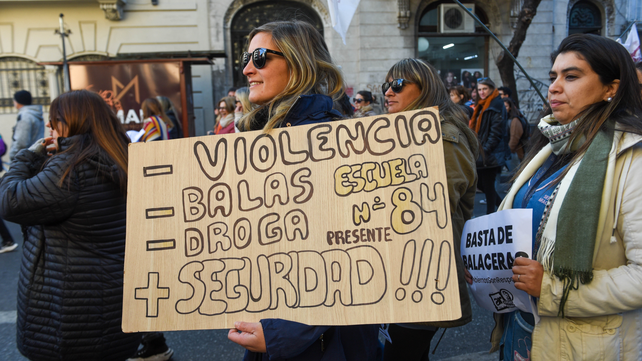 Tras la escalada de violencia contra las escuelas