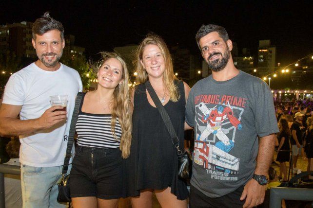 Mauricio Olguín, Ludmila Rosellini, Victoria Mamarella y Mariano Pravisani .  