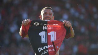 La emoción del adiós. Maxi anotó el miércoles frente a los santiagueños. La decisión estaba tomada.