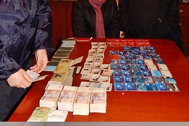 Buscaban armas y encontraron estafador a gran escala
