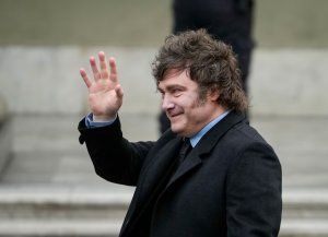 Milei reunió a su tropa legislativa para alinearla antes de dos sesiones clave