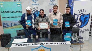 En el predio liguista se presentó el libro el Gigante del Norte.