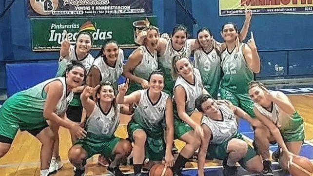 Alumni de Laguna Paiva sumó su primera victoria en el Torneo Oficial Femenino.