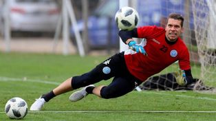 Con la salida de Fernández, Unión buscaría un recambio de experiencia