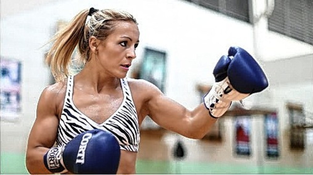 La campeona AMB minimosca