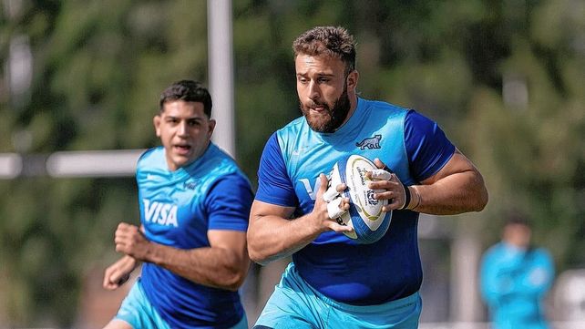 El primera línea santafesino Mayco Vivas en uno de los entrenamientos en Old Lions de Santiago del Estero.