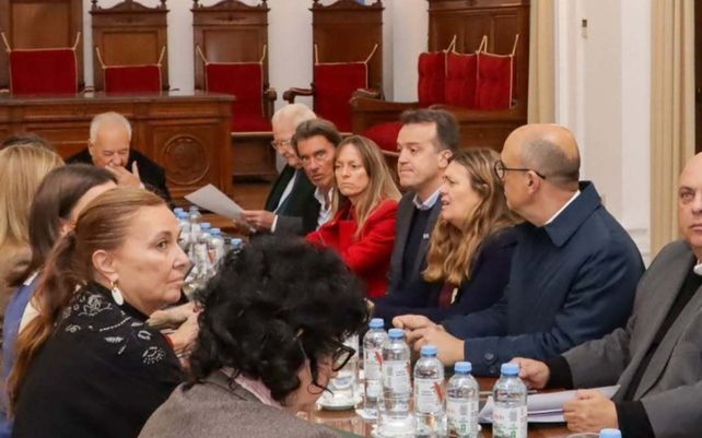 La Corte Suprema recibió a la comisión de Asuntos Constitucionales para tratar el proyecto de Colegio de Jueces.