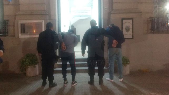 Intentaron robar una sucursal del supermercado Kilbel y terminaron tras las rejas