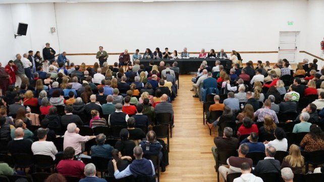 La UCR celebró su Congreso y aprobó una resolución que ratifica su alianza en “Juntos por Entre Ríos” y abre la puerta a sumar a La Libertad Avanza.