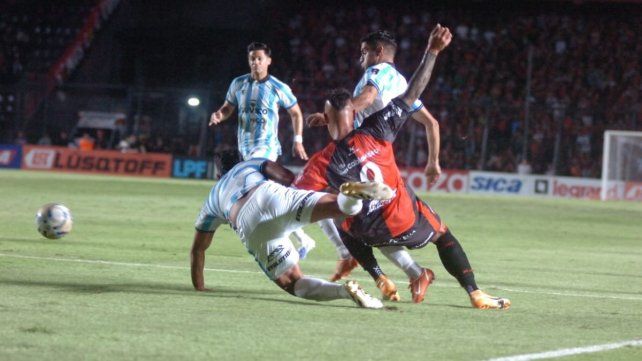El minuto a minuto de Colón ante Racing de Córdoba en el Brigadier López