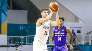 El básquet se quedó con el oro en Chile. Bautista Lugariniaportó 17 puntos y 6 rebotes en la final.