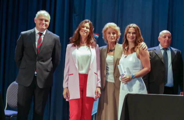 Amalia Granata recibió el diploma de diputada electa de la mano de la presidenta de la Corte Suprema de Justicia