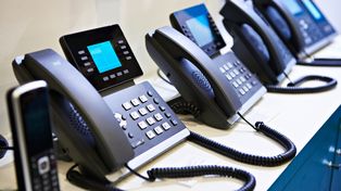 Desventuras de un reclamo sobre una línea de telefonía fija.