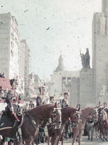 Fotos inéditas: un alemán retrató la inauguración del Monumento en 1957