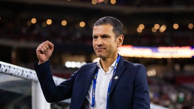 El DT de México pasó la escoba y dejó fuera de la Copa América a tres referentes