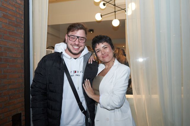 Matías Valenziano y Silvi Carey   