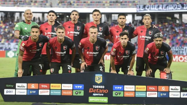 Los once de Newells que salieron a enfrentar a Central Córdoba en Santiago del Estero.