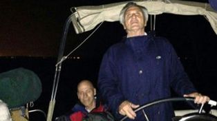 Buscan a cuatro argentinos cuyo velero zozobró en el sur de Brasil