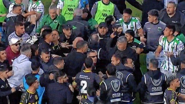 Incidentes entre jugadores de Chicago y Almirante.