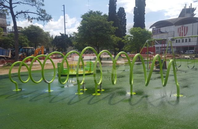 Las obras que comenzaron en julio de 2018 se fueron demorando y hoy se observa de poco a escaso movimiento.