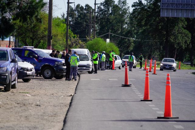Controles al tránsito en rutas. La disparidad de normativas hacen que la RTO se exige en Santa Fe y Córdoba pero no en autos radicados en Entre Ríos.